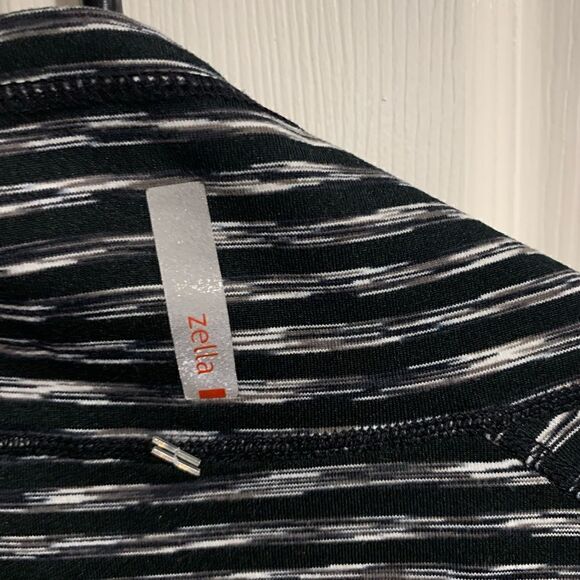 Zetta zip up jacket size large - Picture 6 of 7